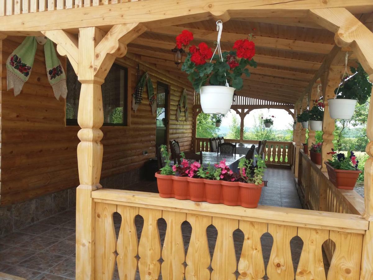 Casa Maramureseana Larisa *